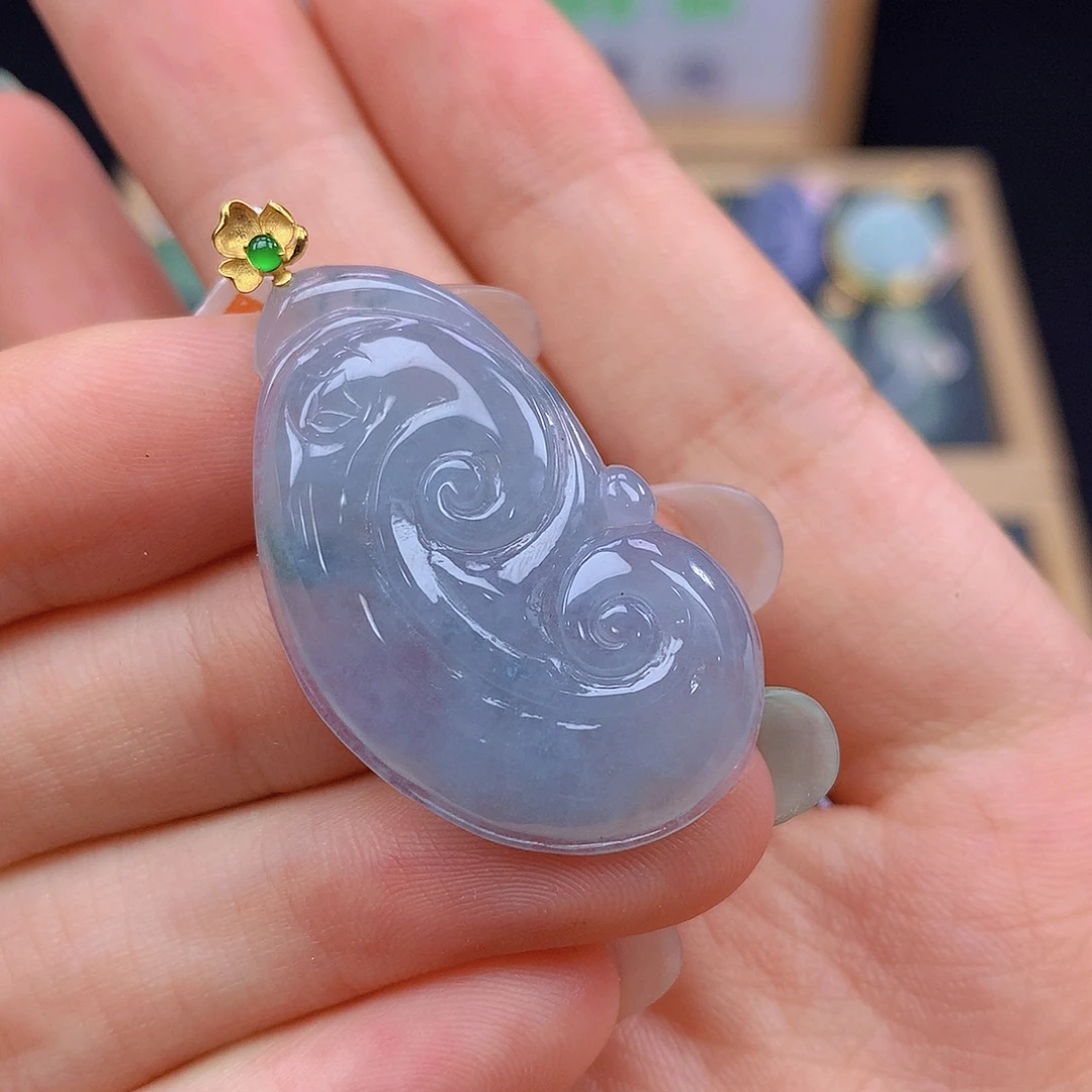 颈饰18K金镶嵌翡翠翡翠