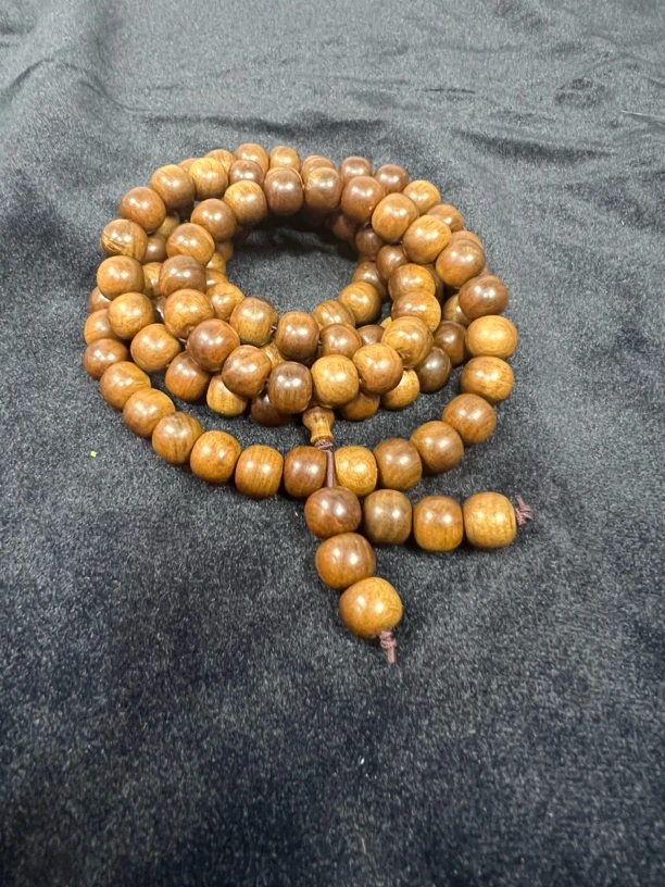 老山檀香黑肉0.8*0.9多圈老型款沉水微瑕疵