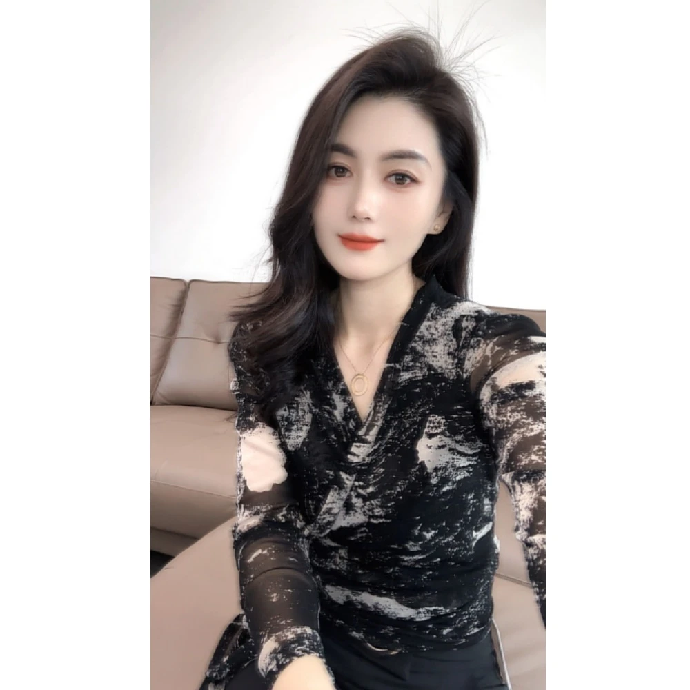 V领飘带网纱长袖微透女人味上衣2025年透气新款时尚洋气休闲女装