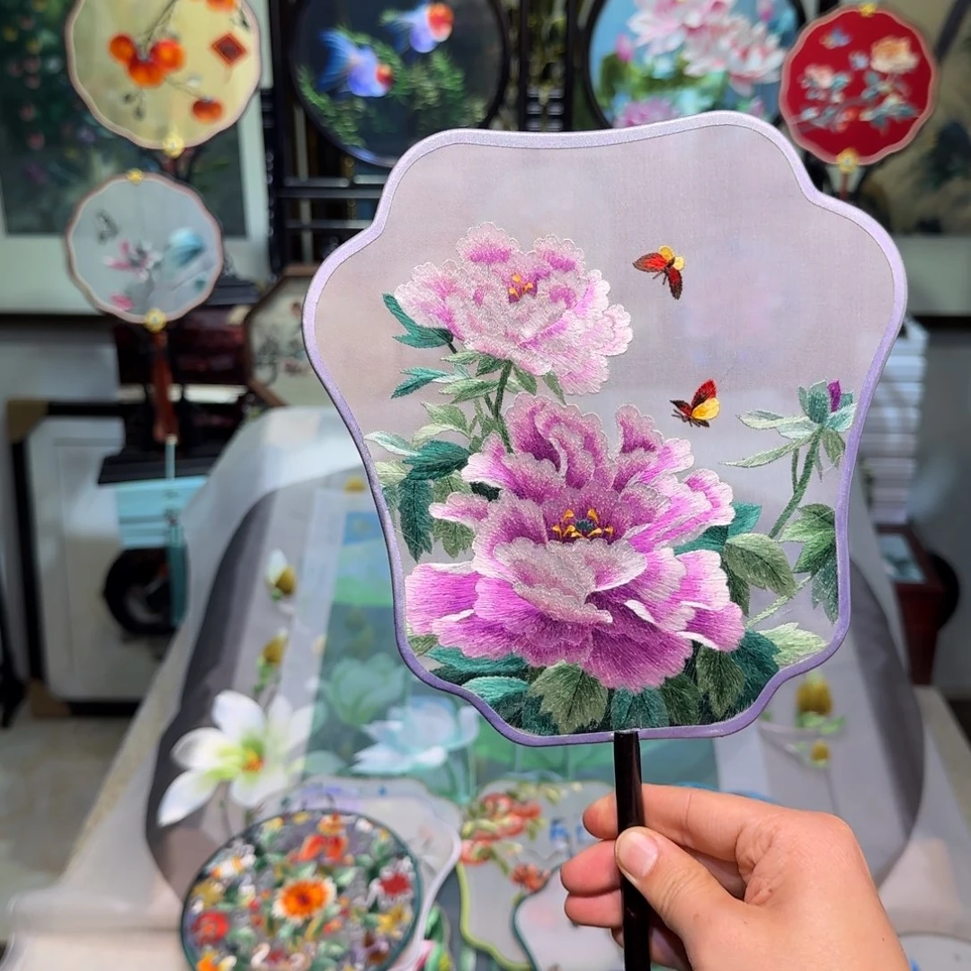 刺绣刺绣工艺精湛