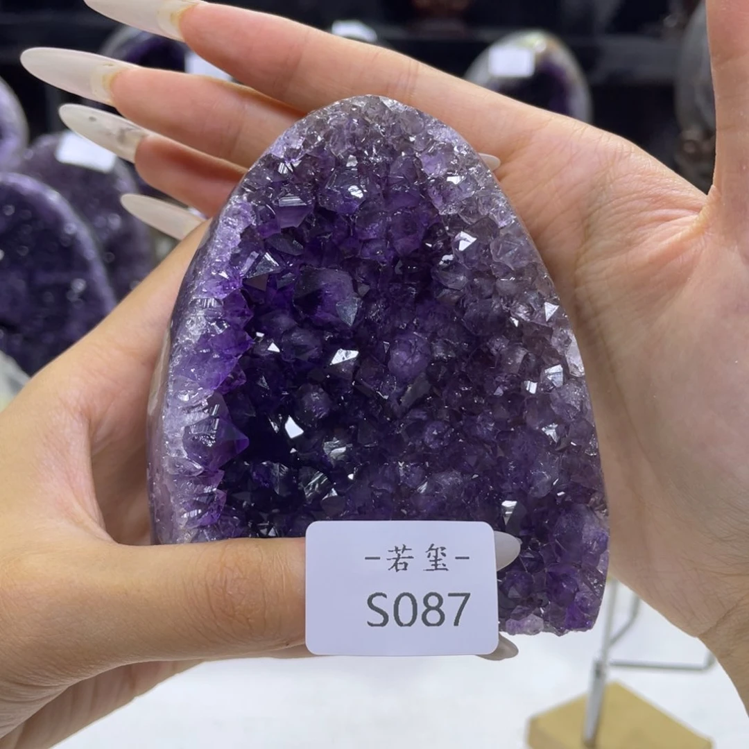 乌拉圭紫水晶摆件S087