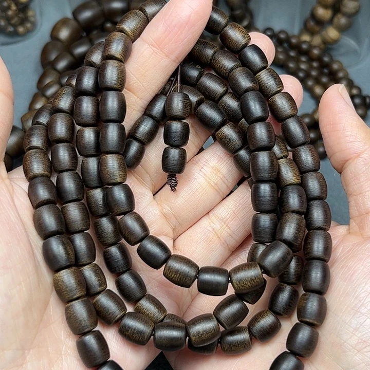 取***劲沉香碎屑沉香白棋玉化0.8