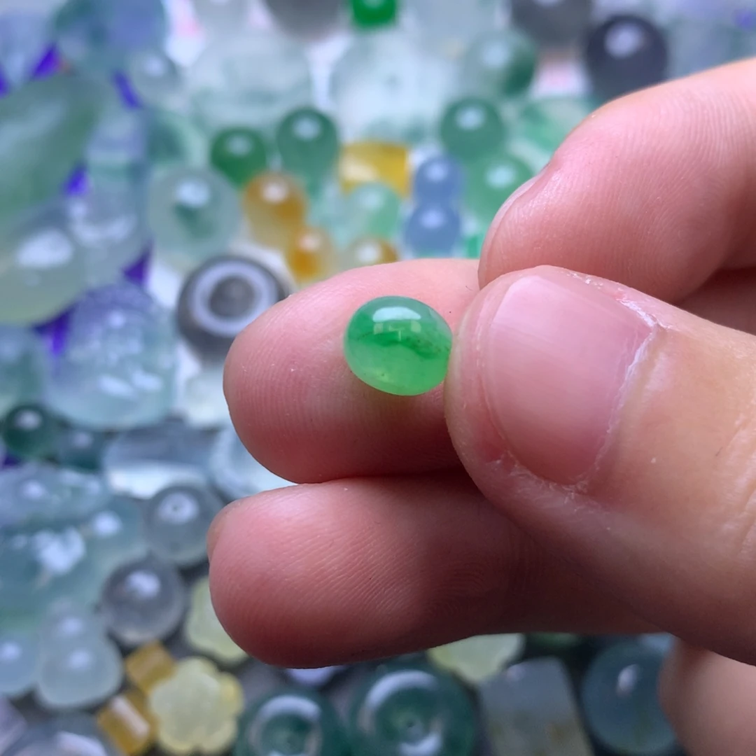 定制翡翠未镶嵌珠子