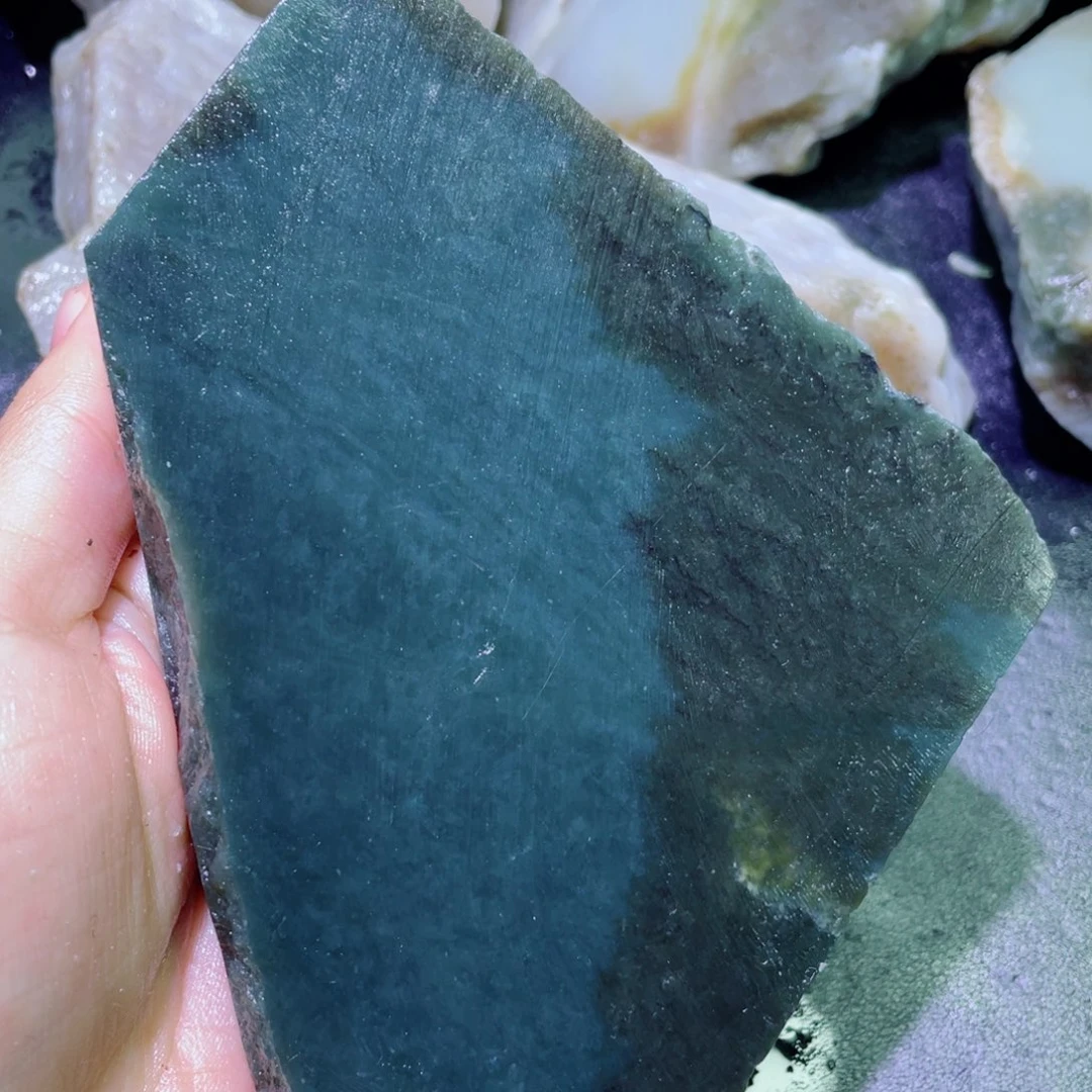 和田玉未镶嵌珠宝半成品