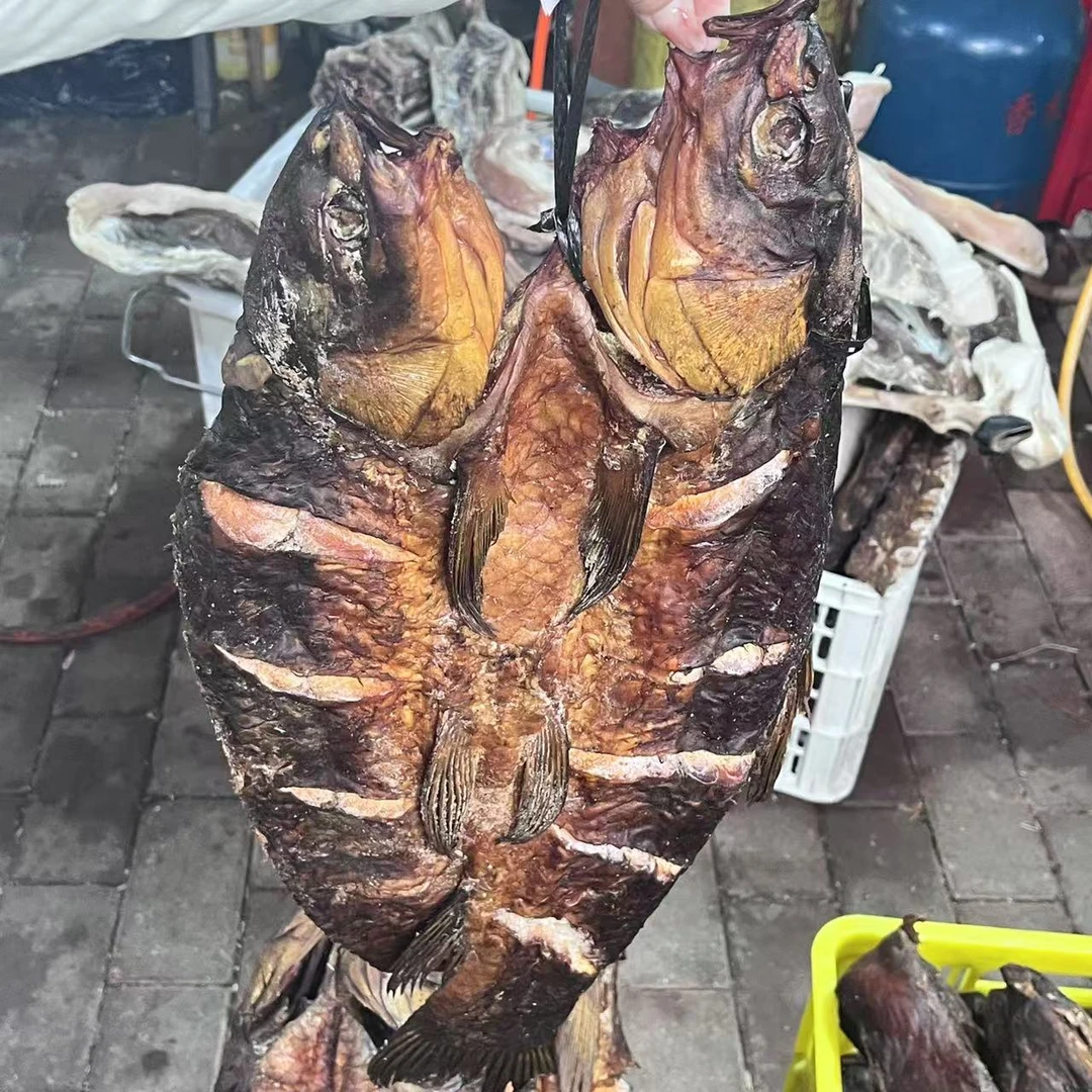 2【老腊味】 烟熏腊草鱼 现场散称 1-100