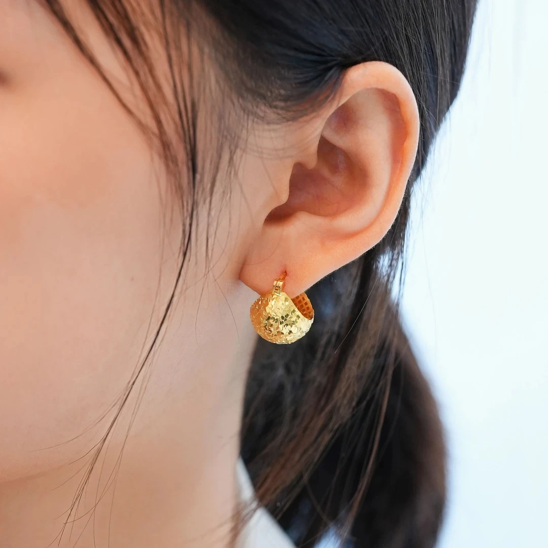 Aiya/艾娅 足银耳饰 爆闪碎碎冰耳扣轻奢新款包包耳环时髦金色ins