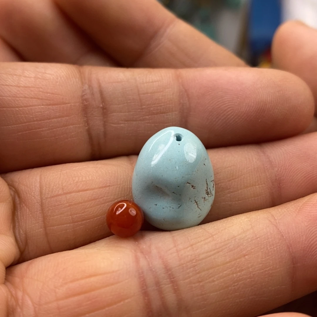 南红玛瑙未镶嵌珠宝奇石