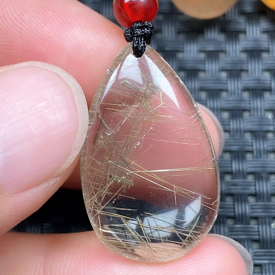 王***洁未镶嵌吊坠(不含链)水晶