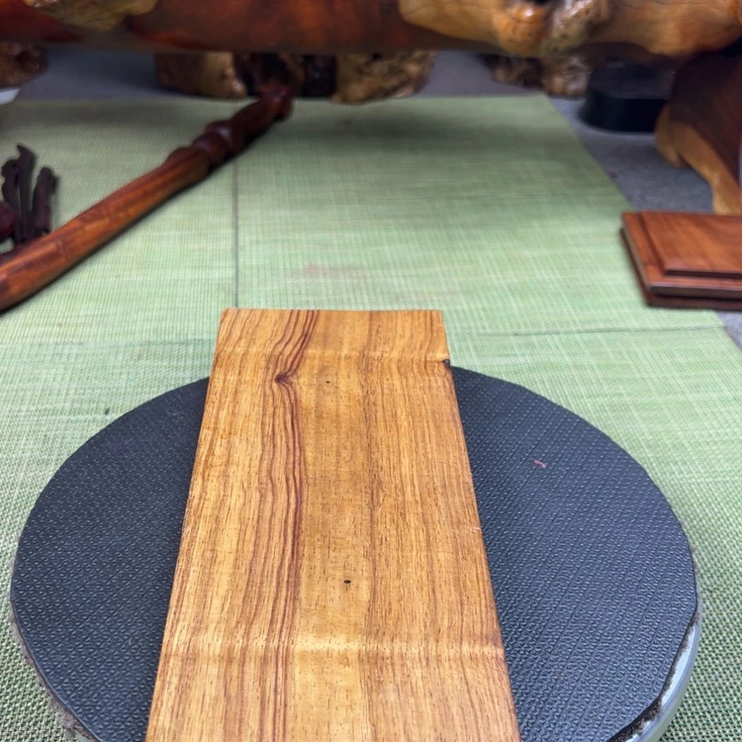 大果紫檀（缅甸花梨）栖*