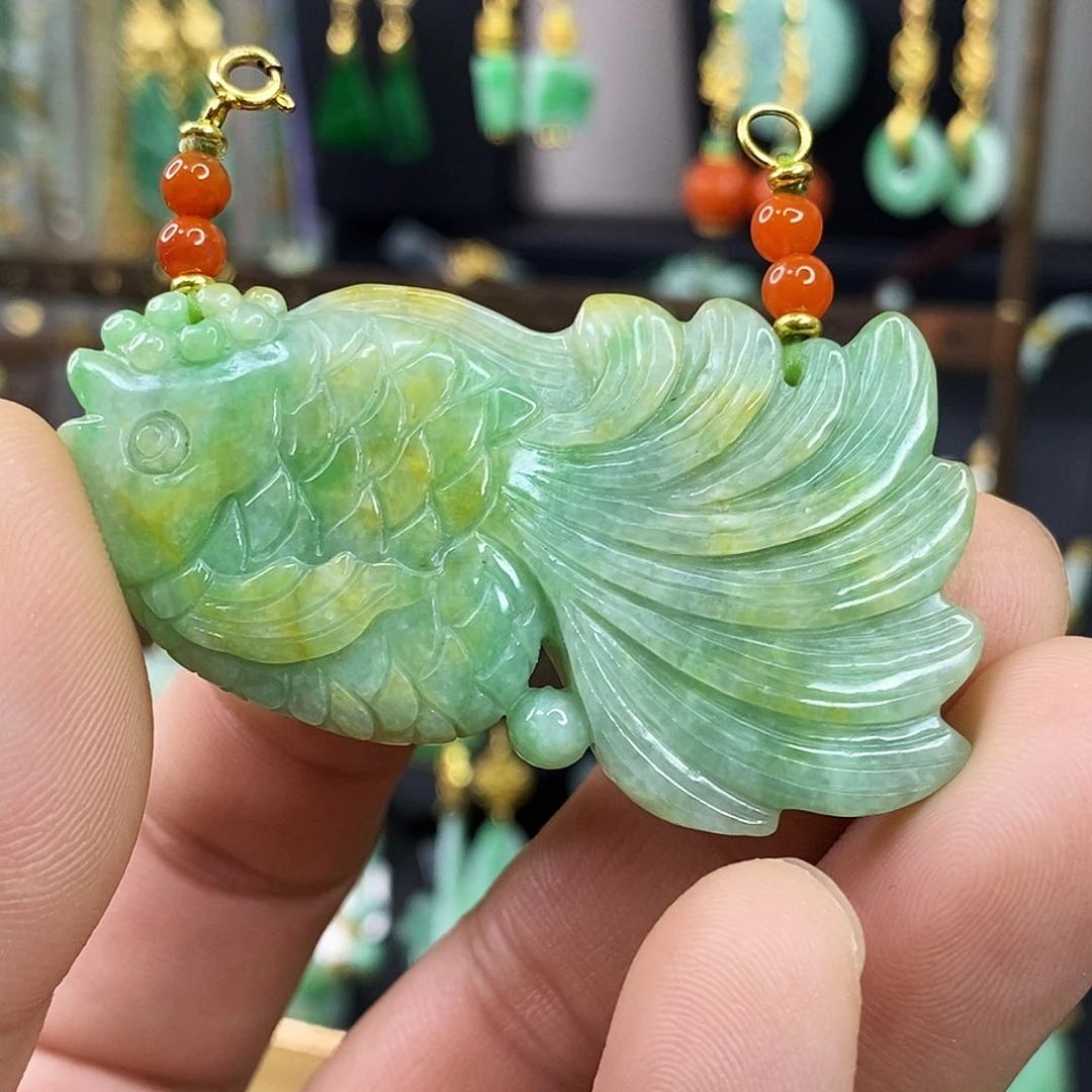 颈饰未镶嵌翡翠吊坠