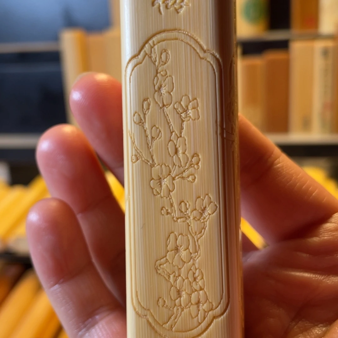 彩***泡手工实心玉竹手把件