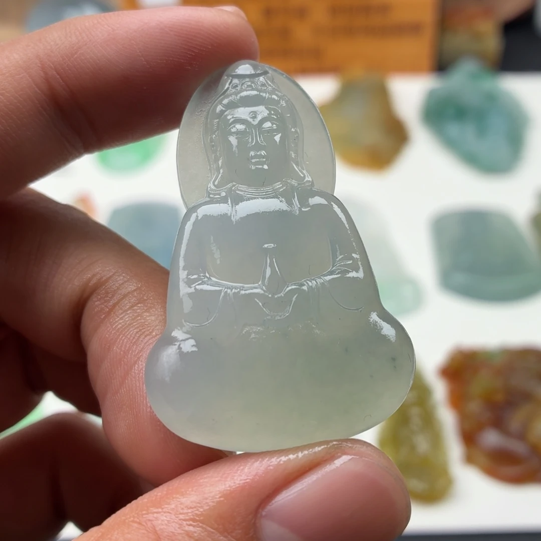 定制翡翠未镶嵌观音