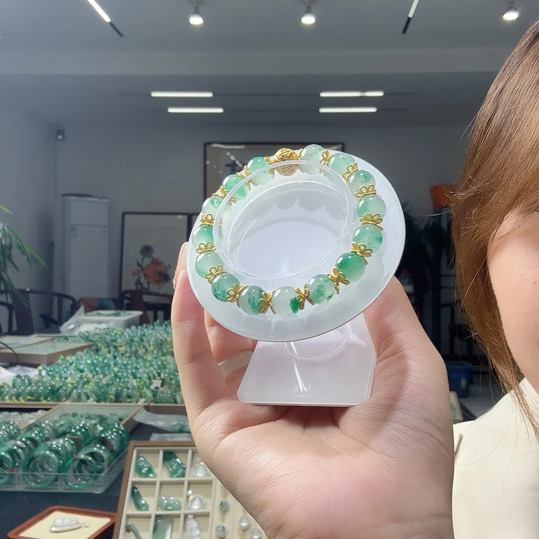 石英质玉足银镀金镶嵌手链