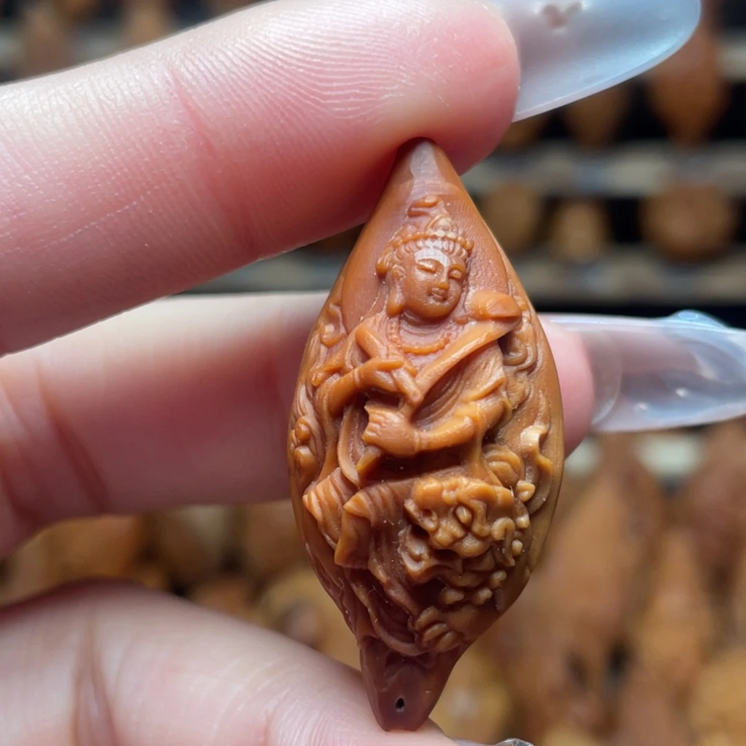 橄榄核把件文殊菩萨