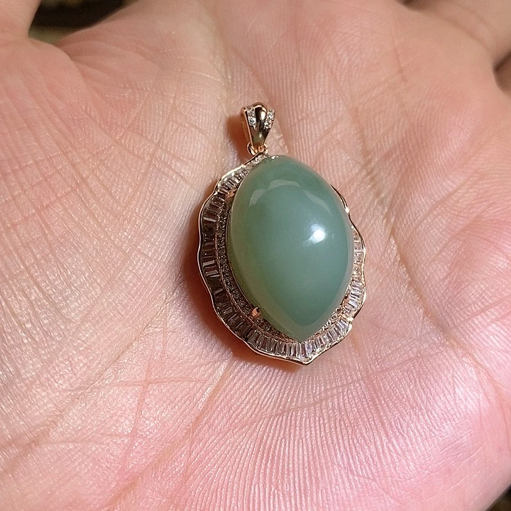 【闪购商品】吊坠(不含链)银S925镶嵌和田玉（碧玉）