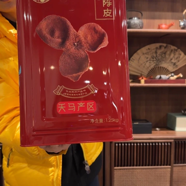 紫砂杯和陶瓷茶具系列作品