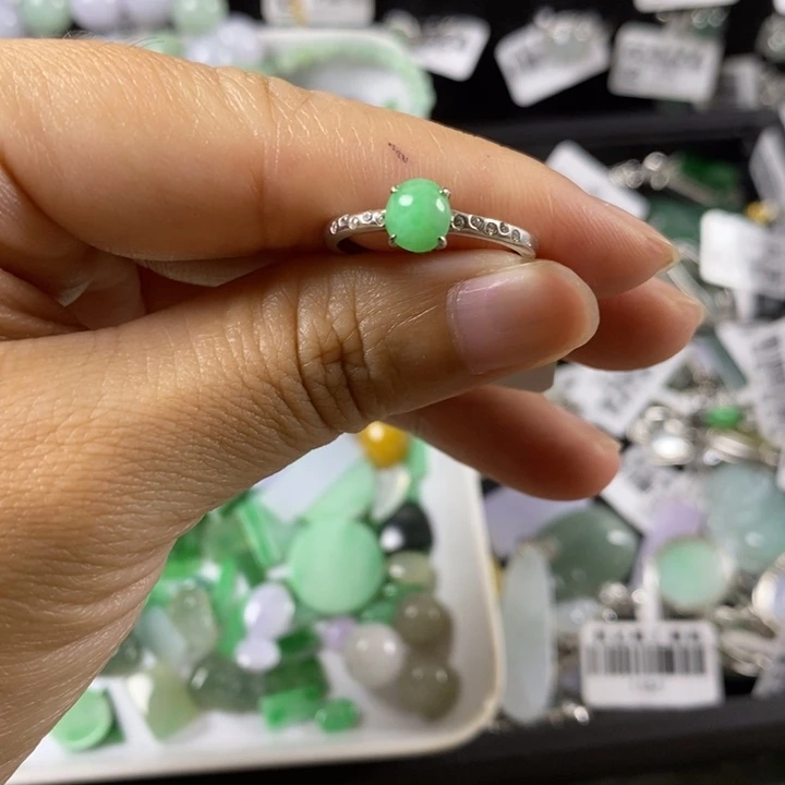 翡翠未镶嵌颈饰颈饰未镶嵌翡翠