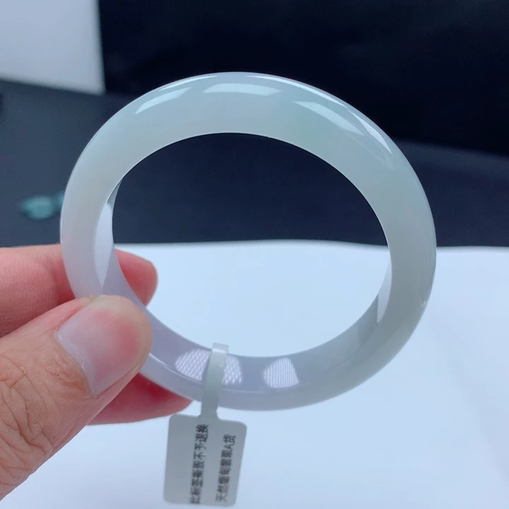翡翠手镯未镶嵌50白月光
