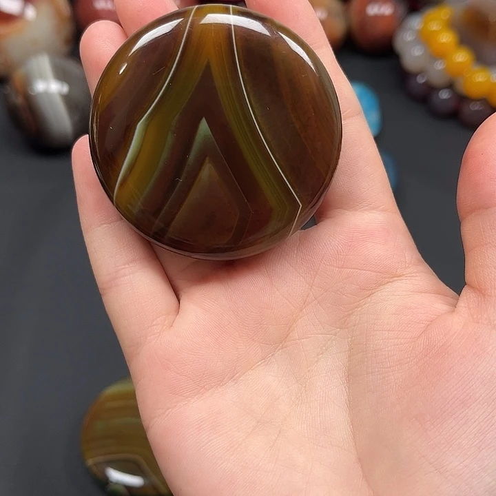 玛瑙/玉髓未镶嵌珠宝半成品宅*