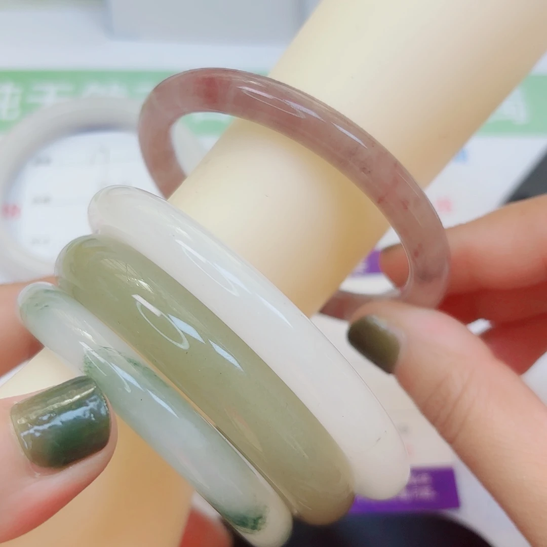石英质玉未镶嵌手镯20/6160