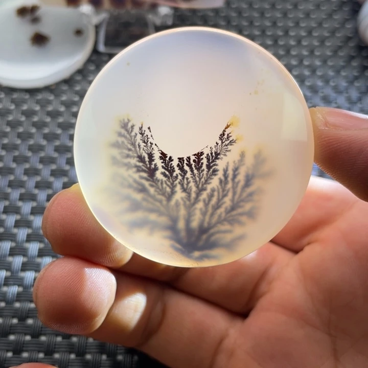 未镶嵌颈饰玛瑙/玉髓快***冲