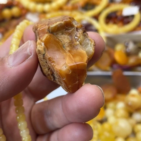 手串琥珀未镶嵌吊坠