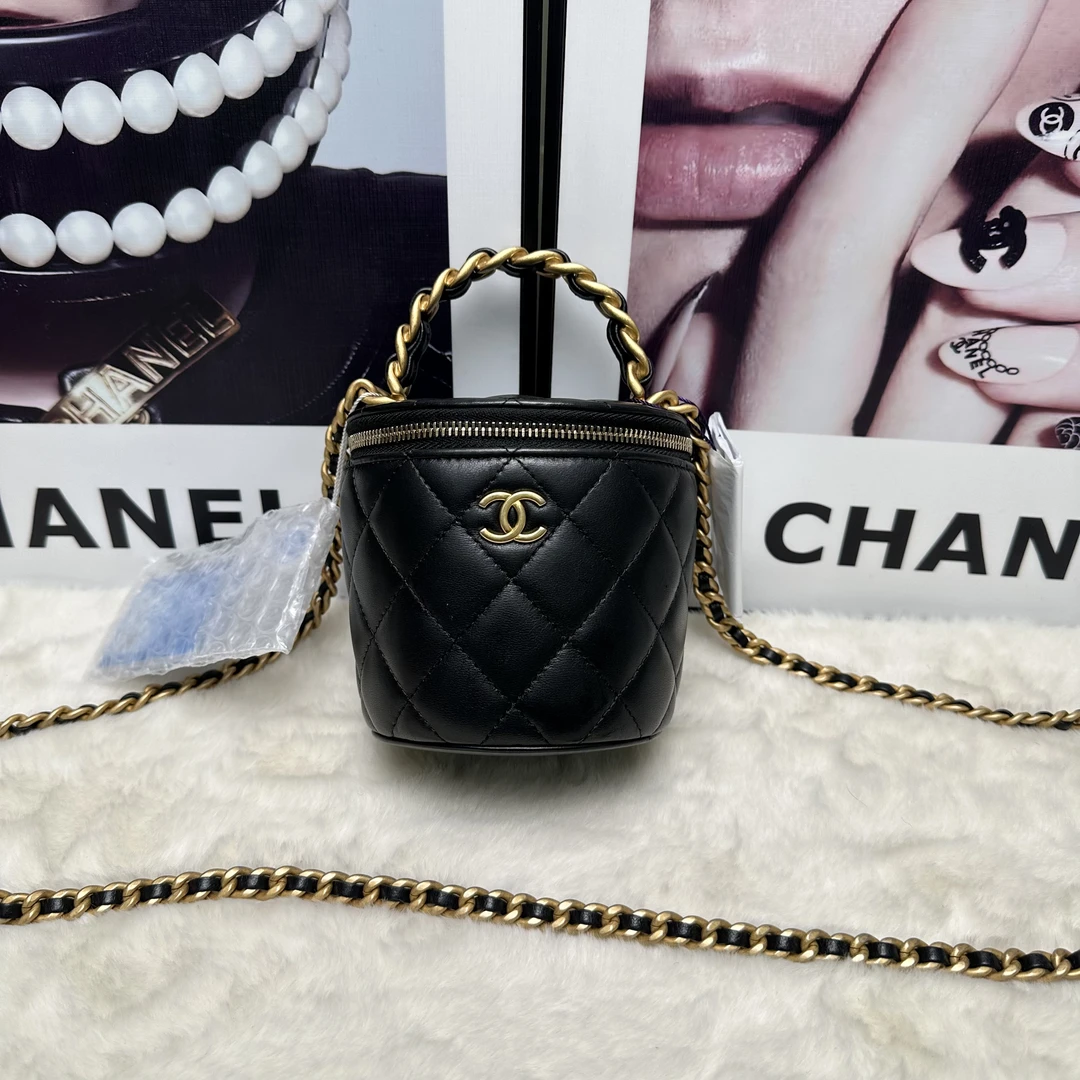 99新 Chanel/香奈儿 22a黑金手柄水桶复古做旧金