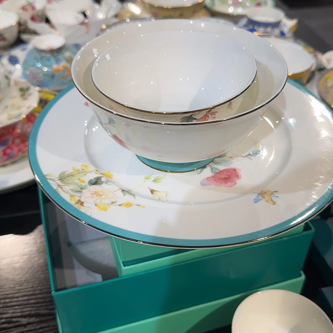 y***e珐琅彩工艺瓷器的