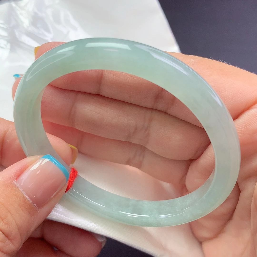 【闪购商品】翡翠手镯未镶嵌贵妃a 1
