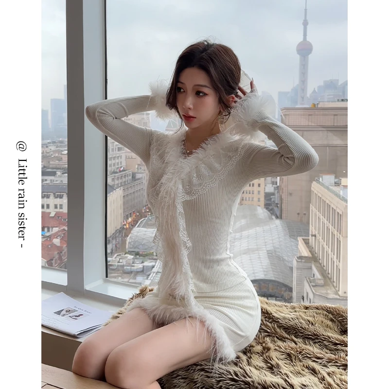 11/17圣诞新款【雪奈套装】毛毛拼接蕾丝针织上衣 短裙套装