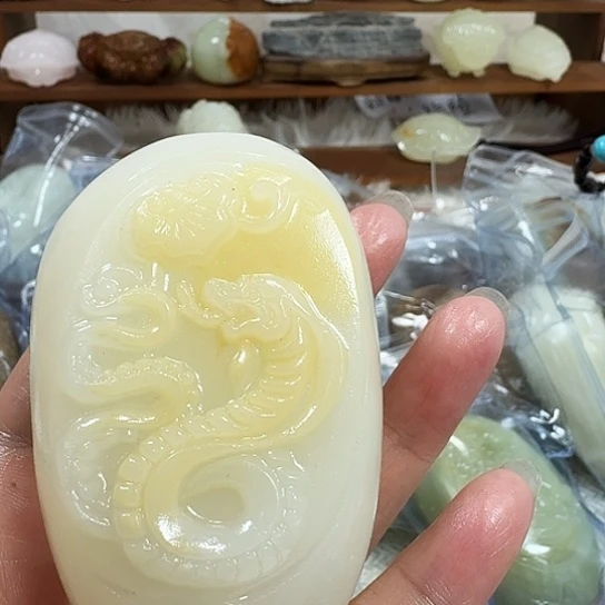 黄***子砖雕石头手把件石头手把件