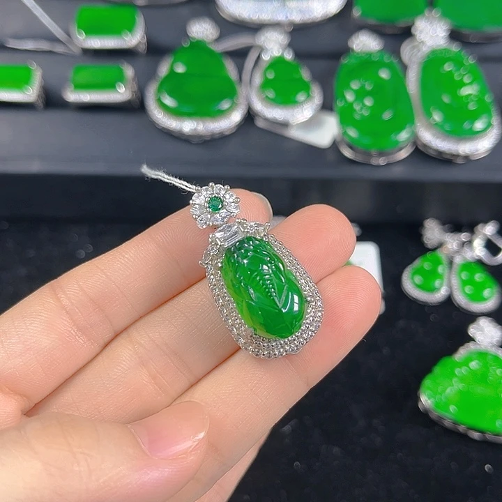 吊坠(不含链)银S925镶嵌翡翠