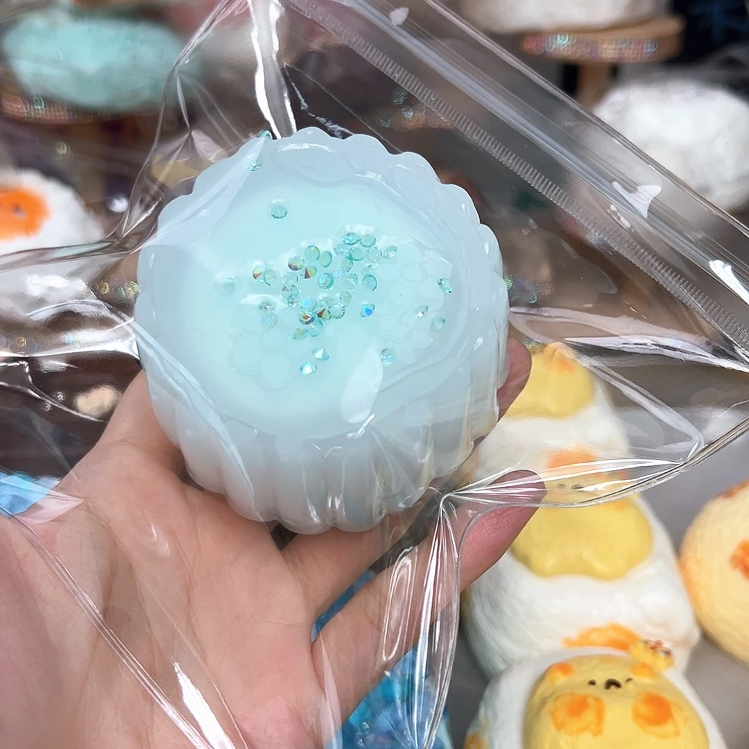 硅胶冰皮薄荷绿点花月饼180g