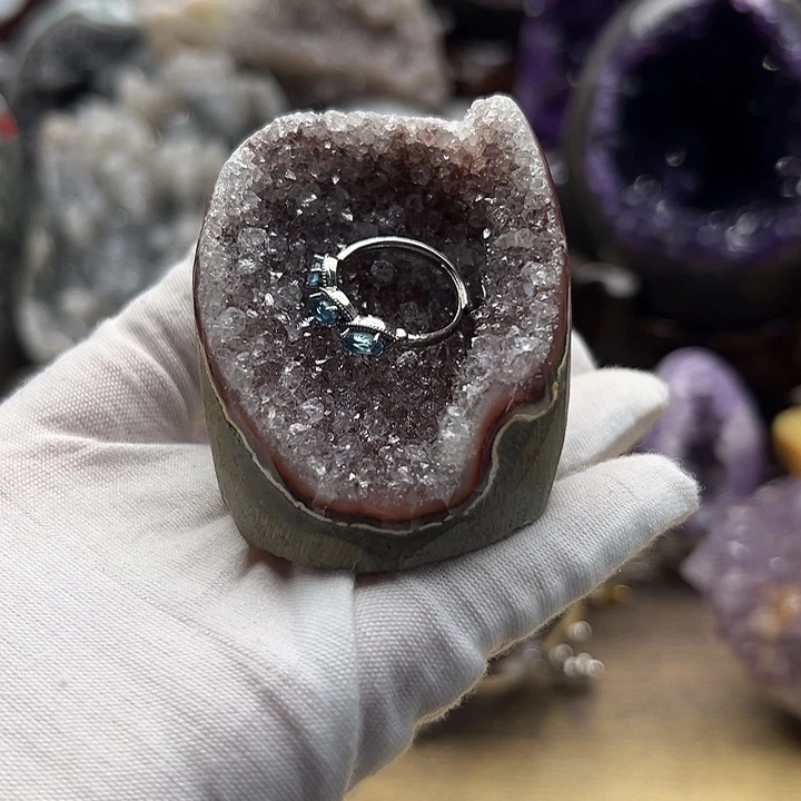 水晶珠宝半成品未镶嵌晶镇摆件带窝窝50