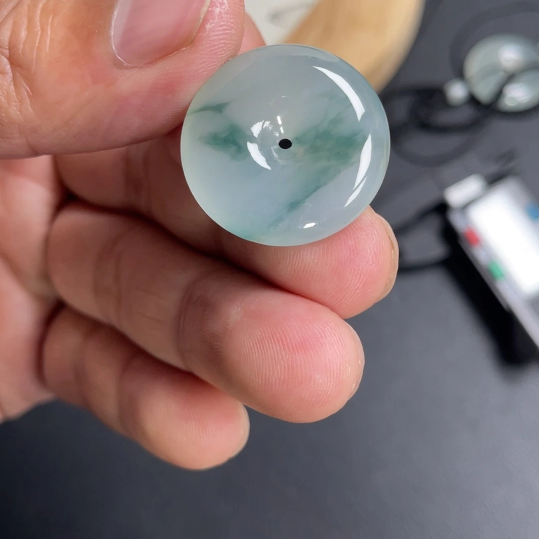 翡翠未镶嵌颈饰63857575867