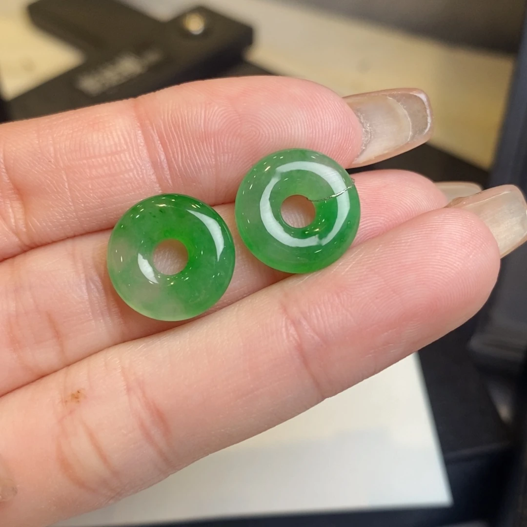 翡翠耳饰未镶嵌甜甜圈