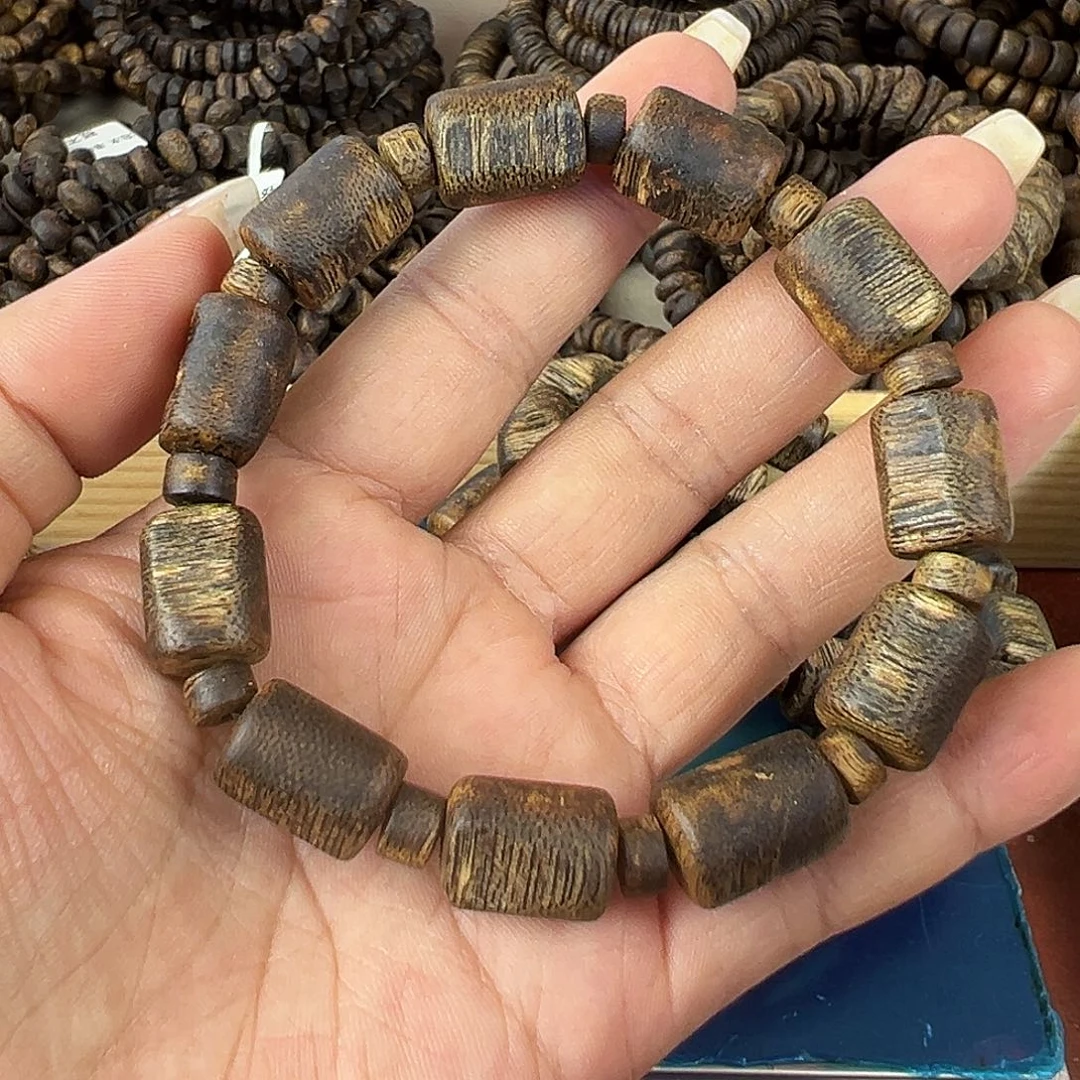 沉香沉香碎屑卡11随型留疤沉浮13g西瓜叶