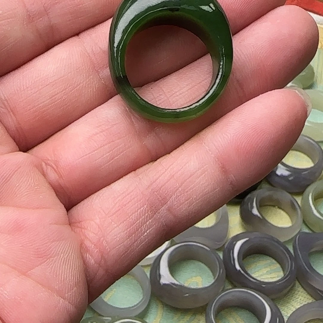 美***情和田玉未镶嵌戒指W45