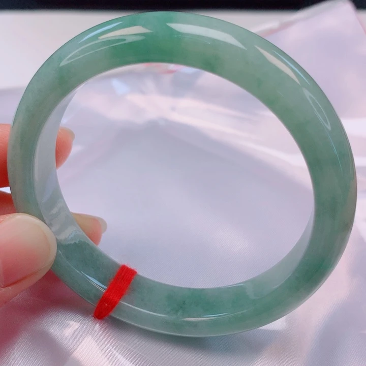 翡翠未镶嵌手镯56。57