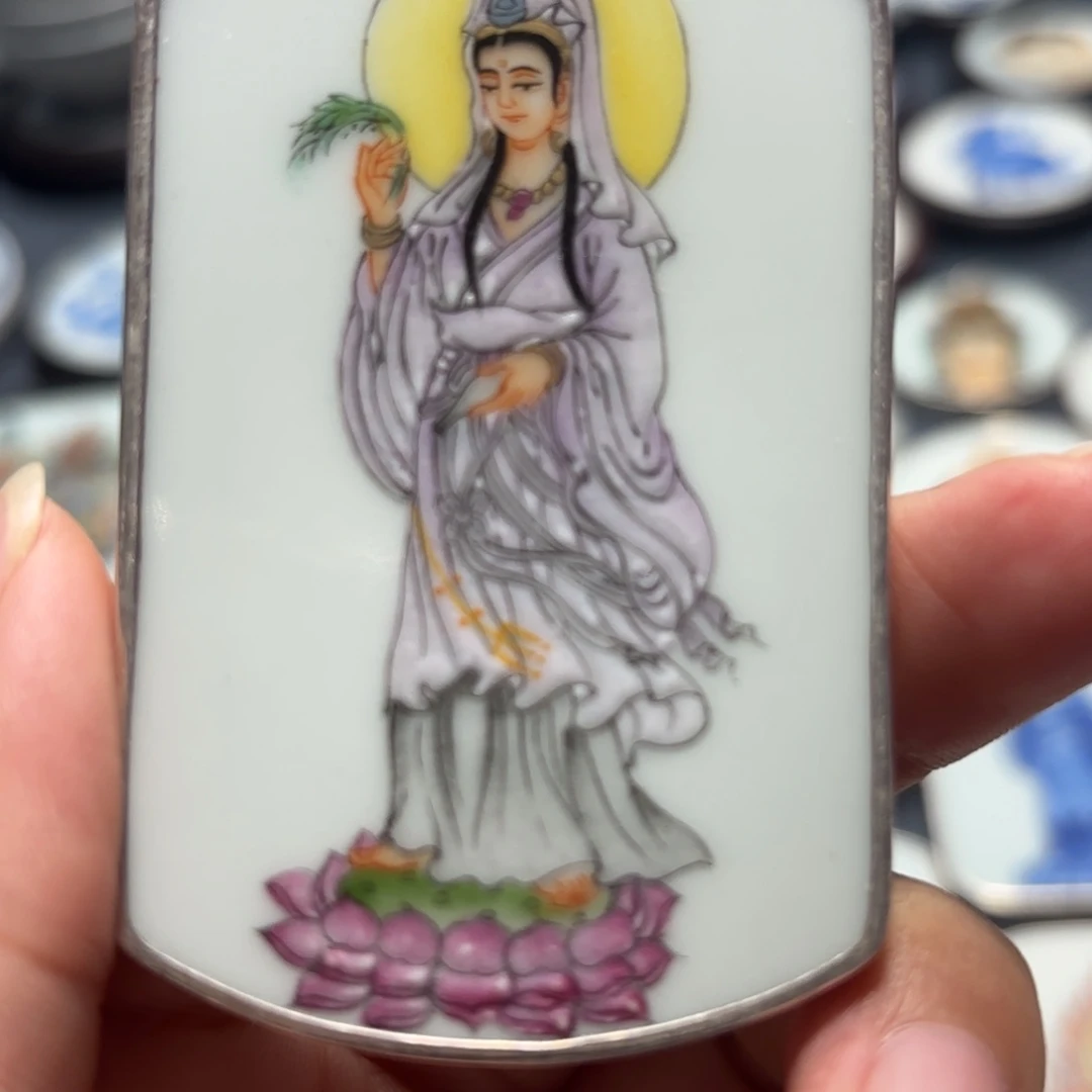 帅***爸摆件观音菩萨一个