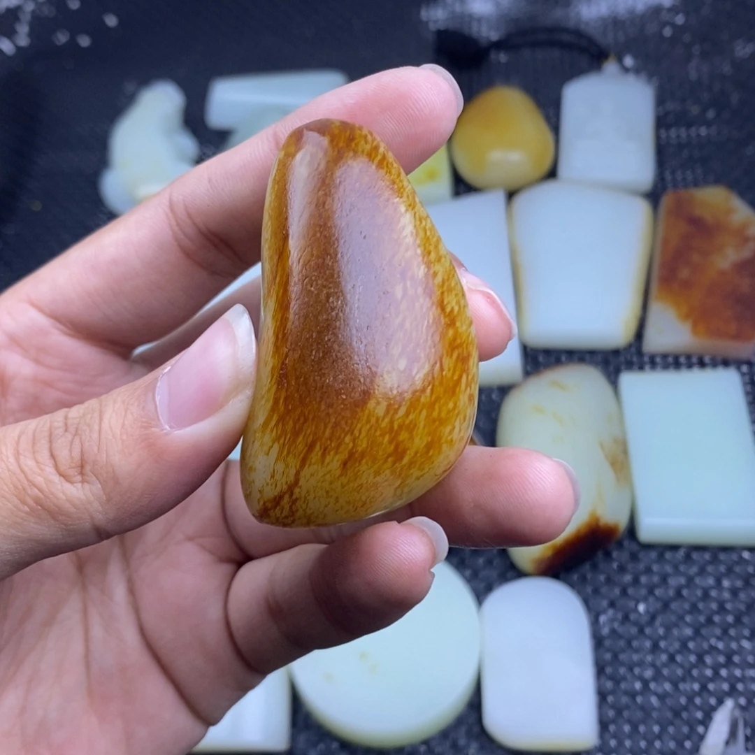 镭***定制和田玉未镶嵌定制