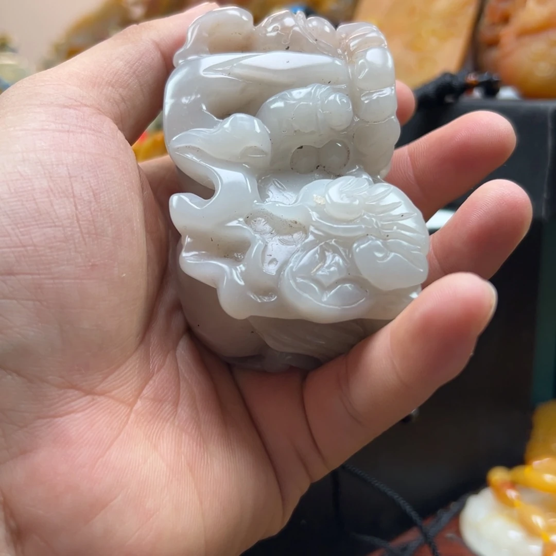 石英质玉（黄龙玉）未镶嵌hly