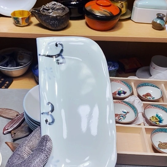 瓷片新年快乐。万事如意