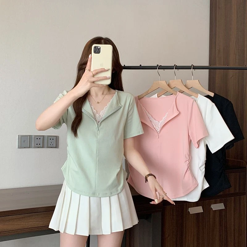 设计感蕾丝拼接V领上衣女2025夏新款温柔甜美运动百搭大码短袖T恤