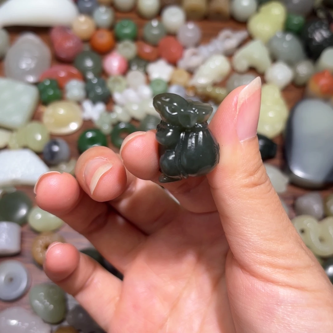 和田玉珠宝半成品未镶嵌