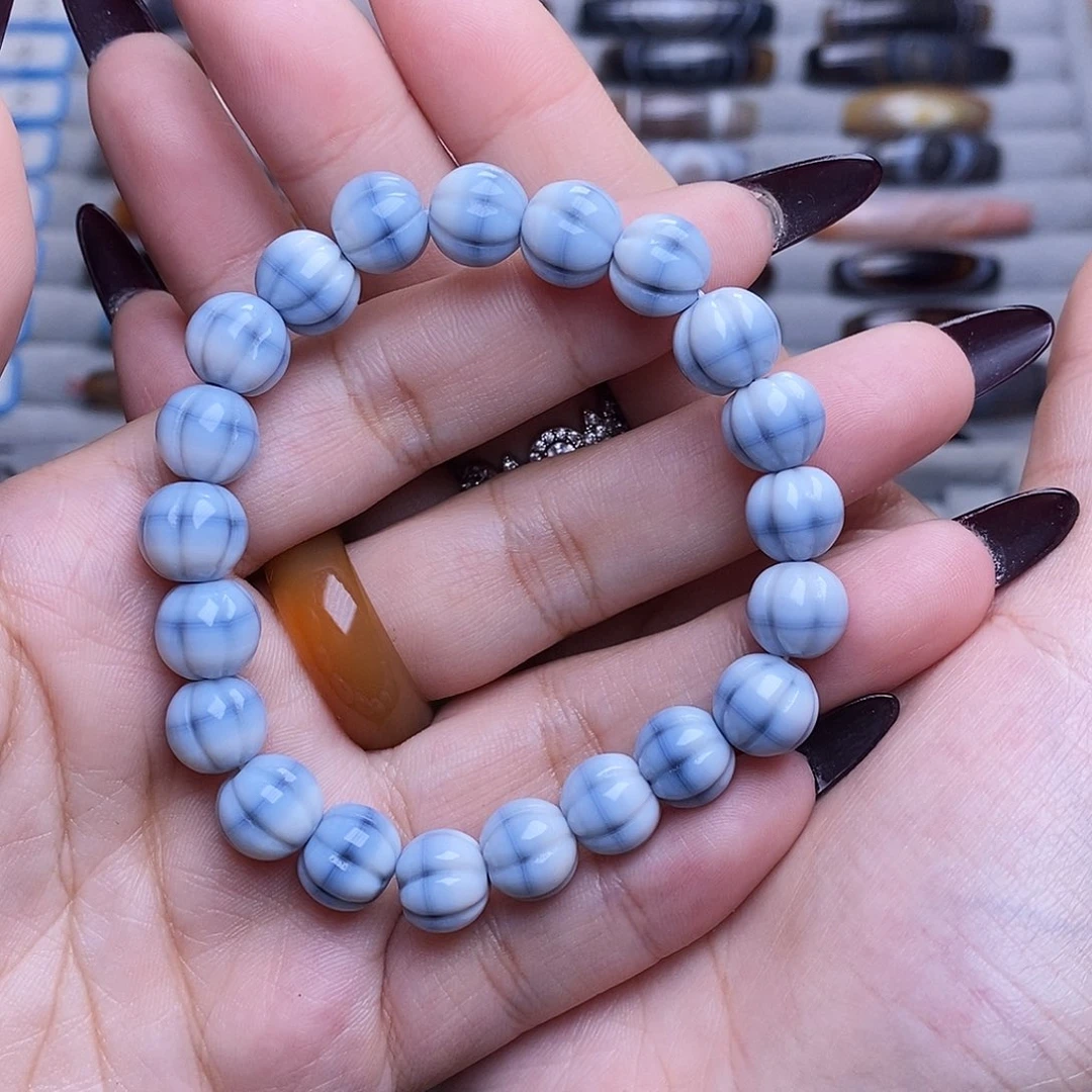 未镶嵌颈饰玛瑙/玉髓山***牛