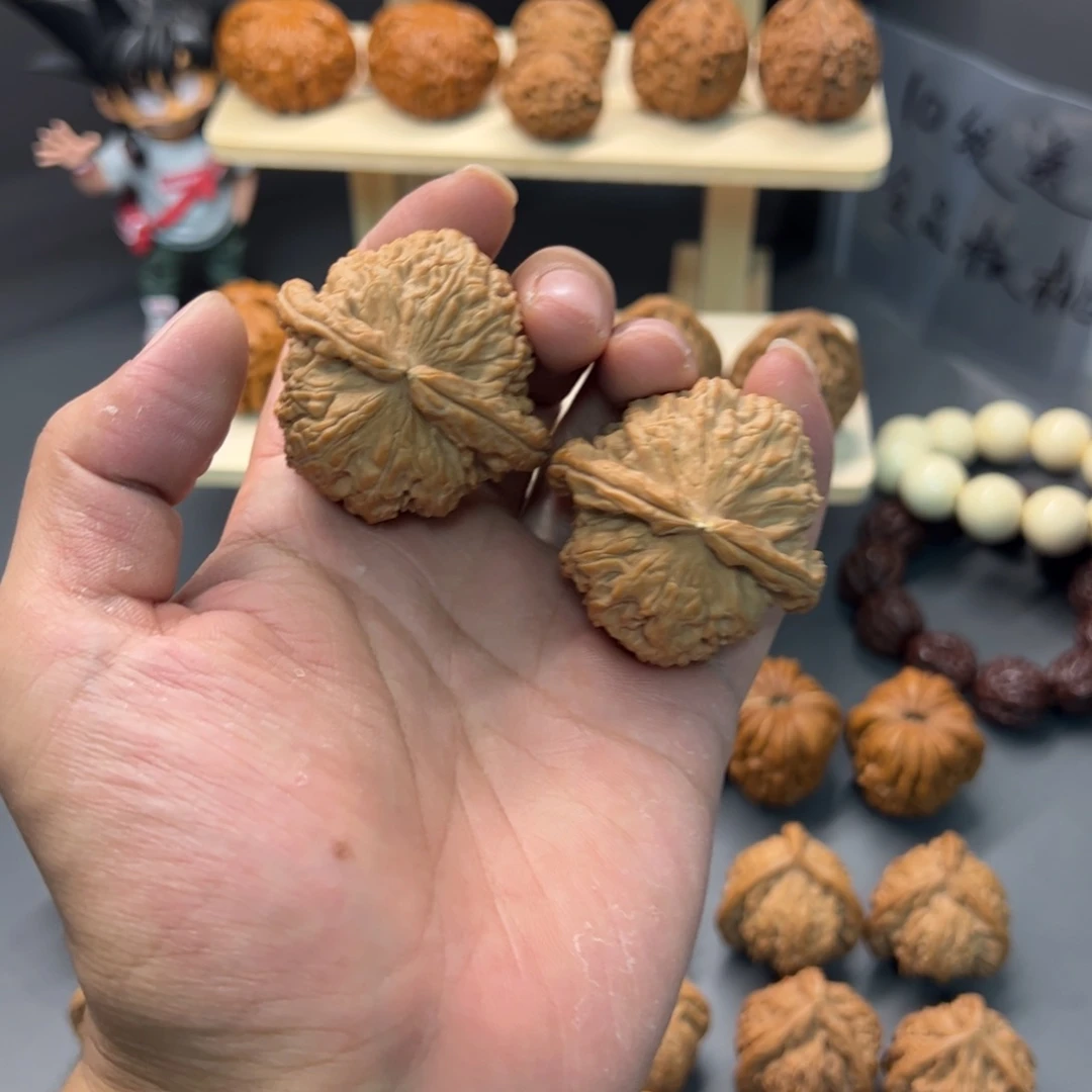 46白狮子 福利 微黄尖卡姿兰底