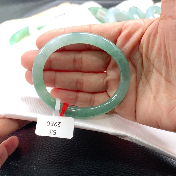 翡翠手镯未镶嵌53545454