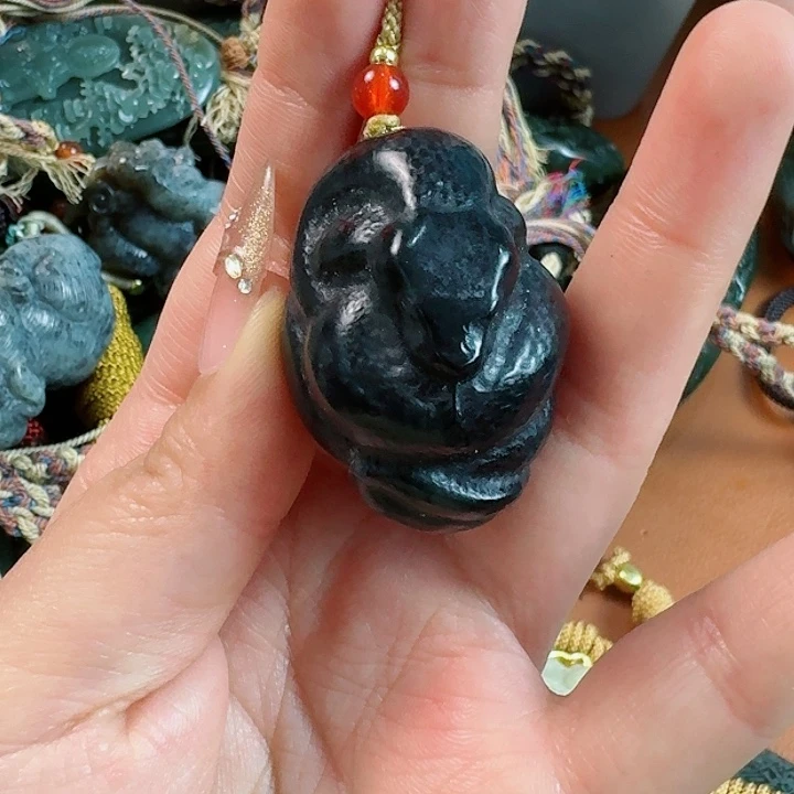 和田玉挂件未镶嵌