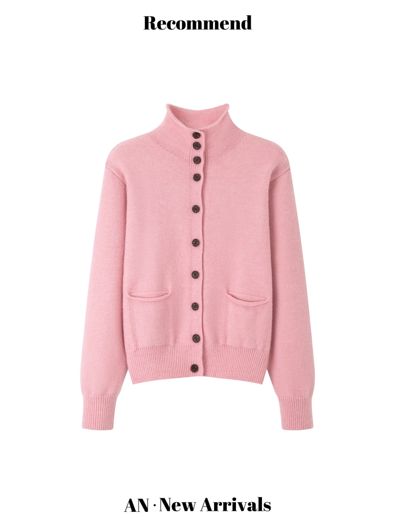 【第二秒恋爱】B11047冬季新款设计感复古减龄口袋纯色立领毛衣开衫